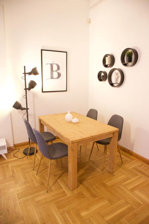 Five Season'S Apartment بودابست المظهر الخارجي الصورة