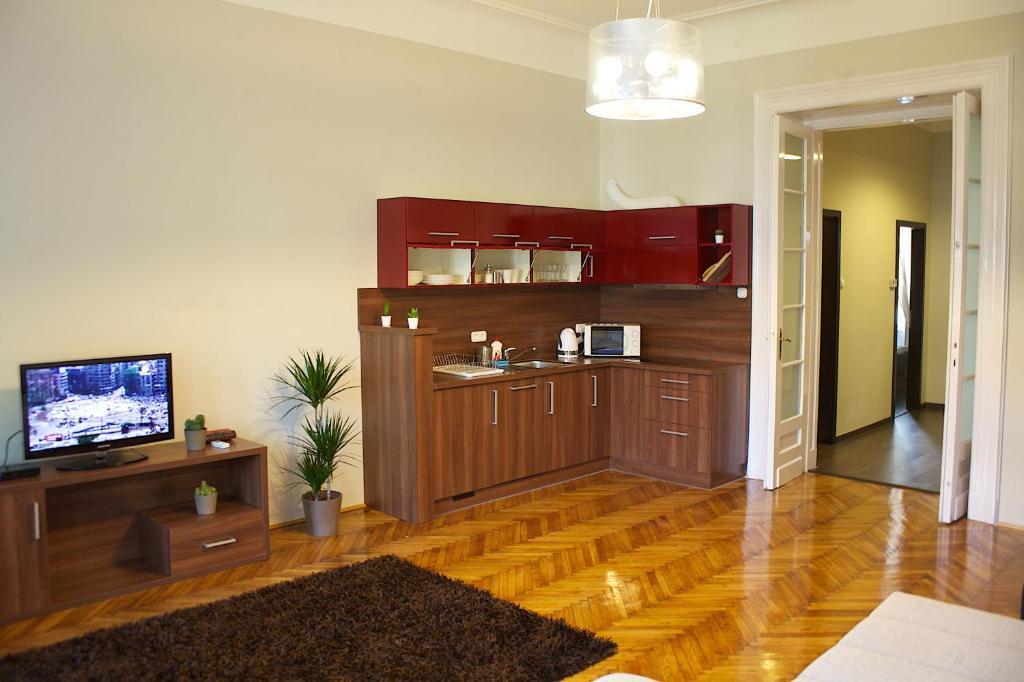 Five Season'S Apartment بودابست الغرفة الصورة